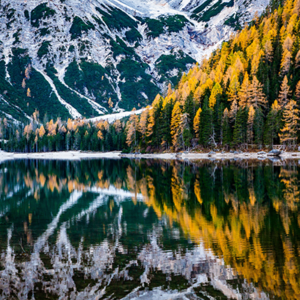 Fotobehang Lake Braies